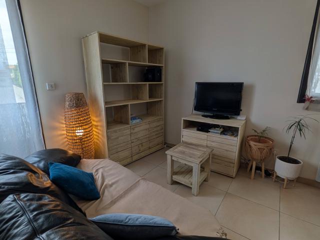 VILLENEUVE F2 CENTRE VILLAGE 40 M2 DE 2012