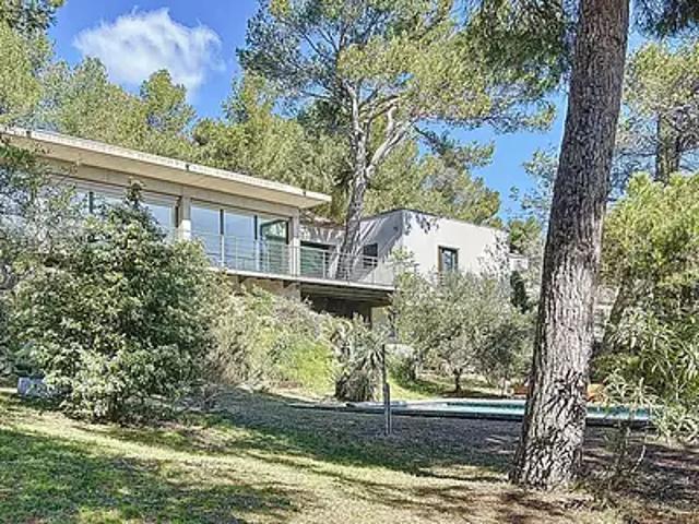 Villeneuve lès Avignon 30400 Achat / Vente maison 6 pièces t6 piscine