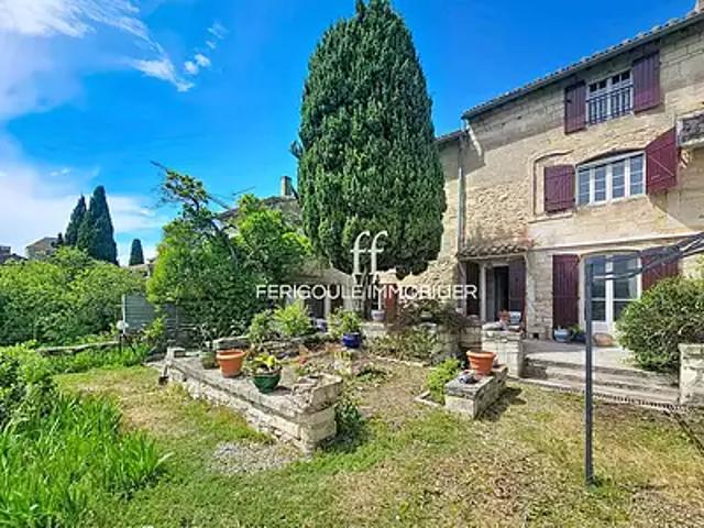 Villeneuve lès Avignon 30400 Achat / Vente maison 8 pièces t8 cave parking