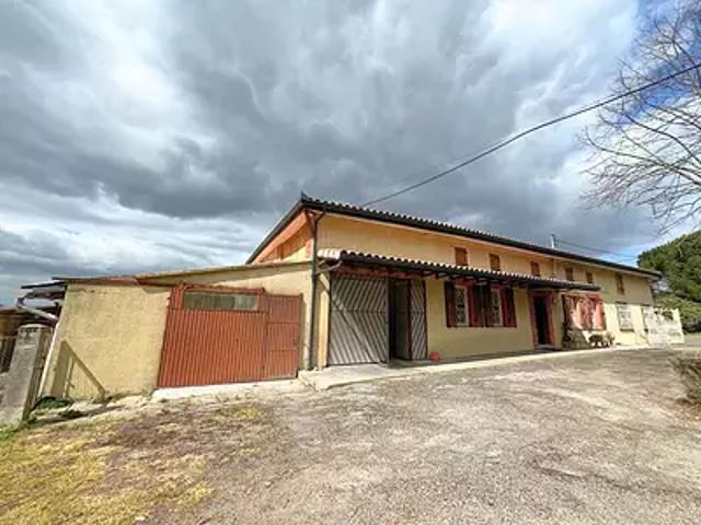 Villeneuve lès Bouloc 31620 Achat / Vente maison 6 pièces t6 au dernier étage terrasse