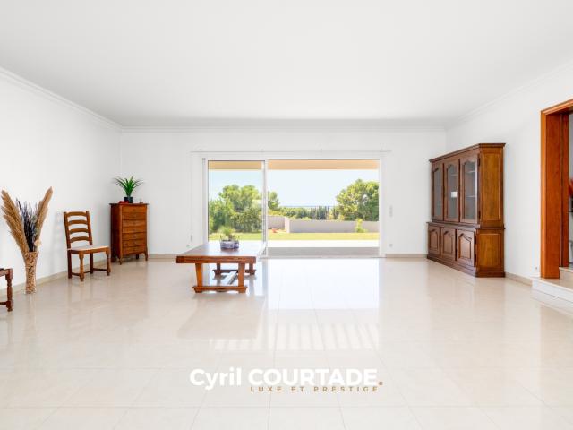Villeneuve Lès Maguelone – Maison avec vue Exceptionnelle de 200 M² – Terrain 1 935 M² – Sous Sol 110 M²