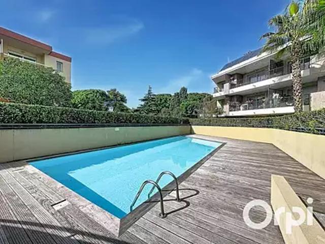 Villeneuve Loubet 06270 Achat / Vente appartement 3 pièces t3 au dernier étage piscine