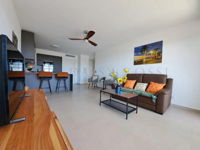 VILLENEUVE LOUBET – BEAU 3 PIÈCES MEUBLÉ DE 64 M² AVEC PARKING E