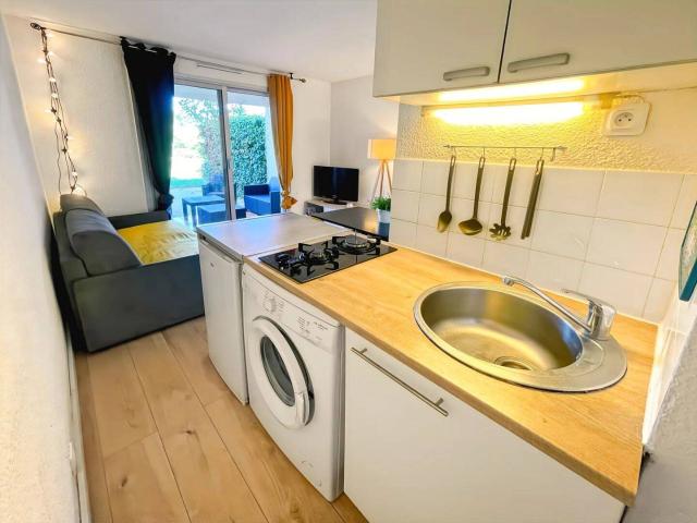 VILLENEUVE LOUBET/LES GINESTIERES 2 pièces meublé 829€/mois