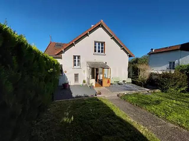 Villeneuve sur Yonne 89500 Achat / Vente maison 6 pièces t6 au dernier étage parking