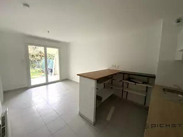 Villeneuve sur Lot 47300 Achat / Vente appartement 2 pièces t2 jardin parking