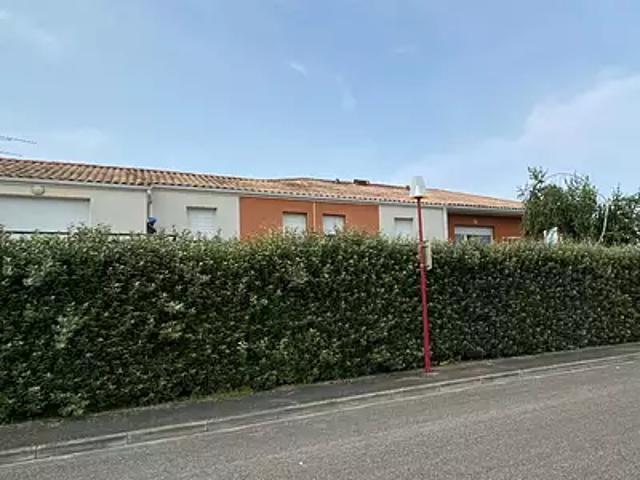 Villeneuve sur Lot 47300 Achat / Vente appartement 2 pièces t2 jardin parking