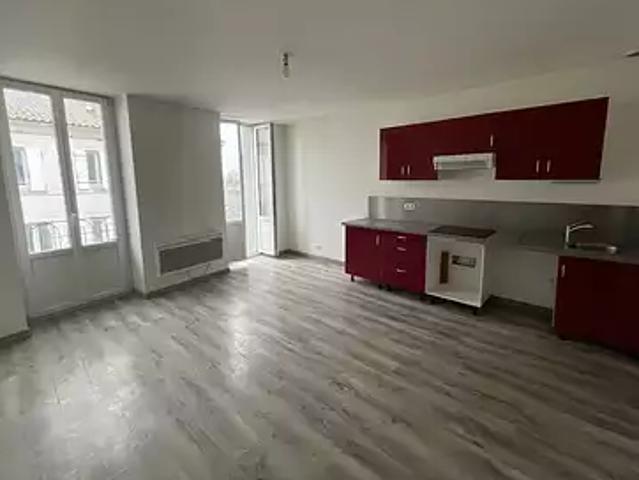 Villeneuve sur Lot 47300 Location appartement 3 pièces t3 au dernier étage