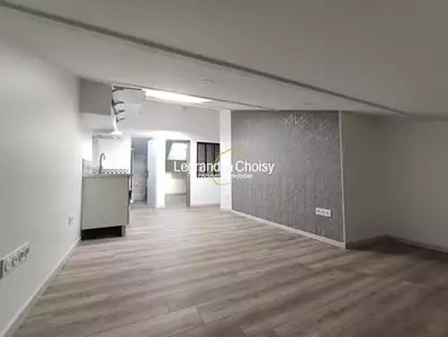 Villeneuve sur Lot 47300 Location appartement 1 pièce t1 au dernier étage