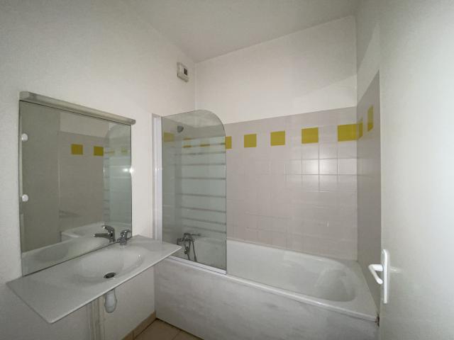 Villeneuve Sur Lot: appartement 2 pièces en.