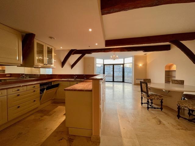 VILLENEUVE SUR LOT, maison d'architecte avec vue sur le Lot