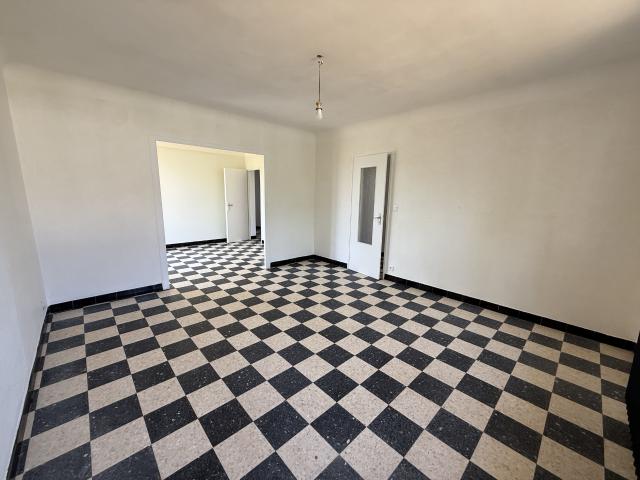VILLENEUVE SUR LOT, maison F3 avec garage sur une parcelle de 500 m2