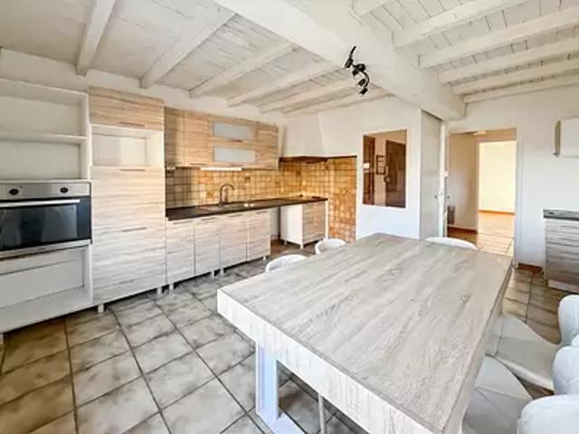 Villeneuve Tolosane 31270 Achat / Vente appartement 3 pièces t3 au dernier étage