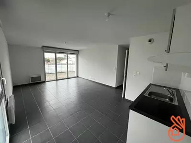 Villeneuve Tolosane 31270 Location appartement 3 pièces t3 au dernier étage balcon