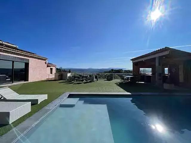 Villeneuve 04180 Achat / Vente maison 6 pièces t6 piscine jardin