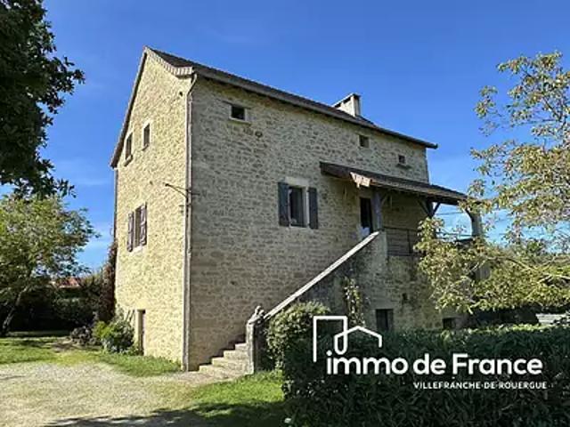 Villeneuve 12260 Achat / Vente maison 8 pièces t8 au dernier étage piscine