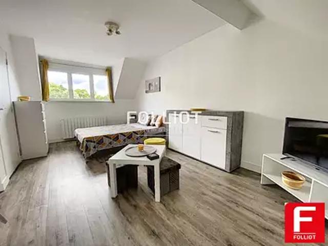 Villedieu les Poêles Rouffigny 50800 Location appartement 1 pièce t1 au dernier étage