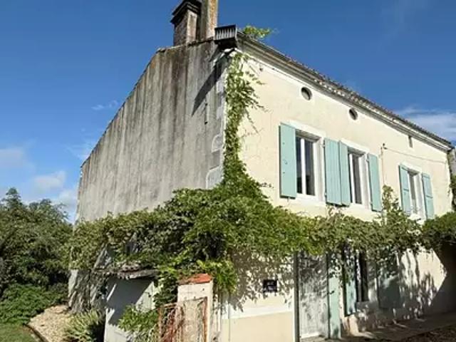 Villefagnan 16240 Achat / Vente maison 3 pièces t3 parking