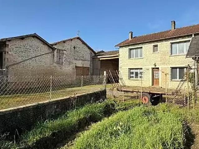 Villefagnan 16240 Achat / Vente maison 5 pièces t5