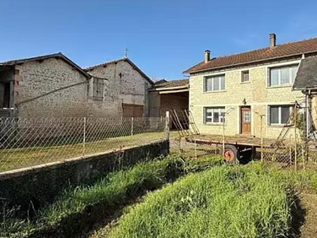 Villefagnan 16240 Achat / Vente maison 5 pièces t5 parking