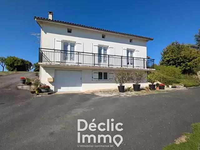 Villefagnan 16240 Achat / Vente maison 6 pièces t6 au dernier étage