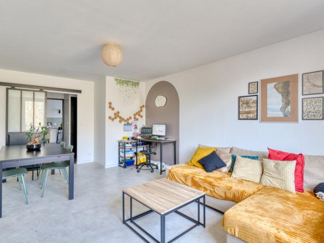 Villefontaine Appartement T3 de 71.5 m2 Terrasse et jard