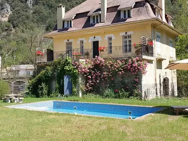 Villefranche de Conflent 66500 Achat / Vente maison 7 pièces t7 piscine jardin