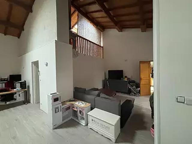 Villefranche de Lonchat 24610 Achat / Vente maison 7 pièces t7 au dernier étage
