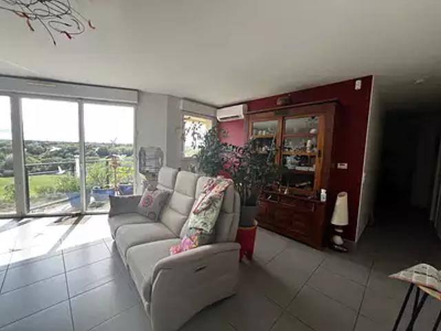Villefranche de Rouergue 12200 Achat / Vente appartement 4 pièces t4 au dernier étage