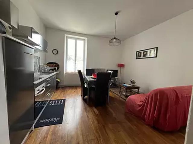 Villefranche de Rouergue 12200 Achat / Vente appartement 3 pièces t3 au dernier étage