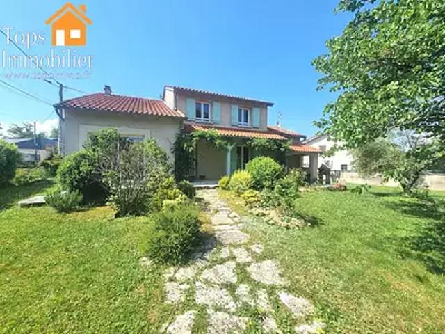 Villefranche de Rouergue 12200 Achat / Vente maison 5 pièces t5 au dernier étage terrasse