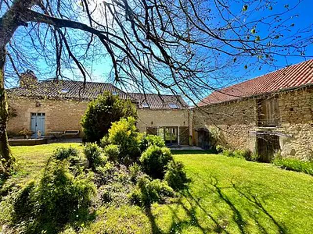 Villefranche du Périgord 24550 Achat / Vente maison 8 pièces t8 piscine jardin
