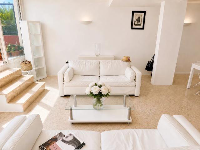 Villefranche Sur Mer, Vieille Ville Maison De Village De 1. 118m² Villefranche sur Mer