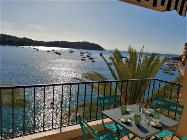 VILLEFRANCHE SUR MER APPARTEMENT 3 PIECES TERRASSE & MAGNIFIQUE VUE MER