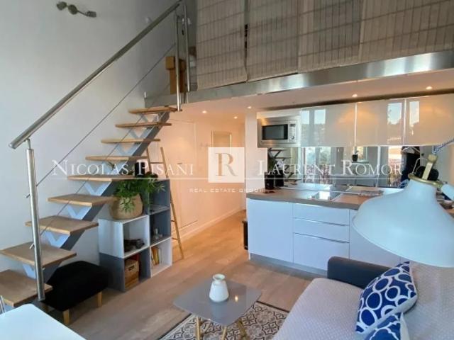 EXCLUSIVITÉ VILLEFRANCHE SUR MER – DERNIER ÉTAGE – LOFT VUE SUR LA PRESQU'ÎLE