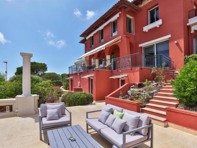Villefranche sur Mer Fantastique propriété comprenant une. 426m² Villefranche sur Mer