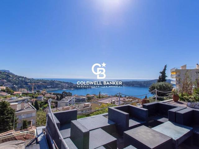 Villefranche sur Mer, superbe villa avec piscine, solarium. 272m² Villefranche sur Mer