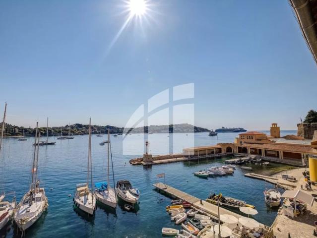 Villefranche Sur Mer Superbe 2/3 Pièces Avec Balcon en Dernier Etage