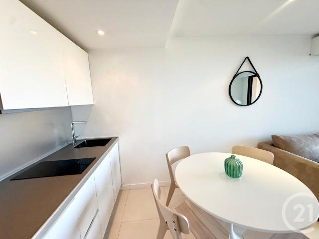 Villefranche sur mer, sur le très recherché boulevard de la. 24m² Villefranche sur Mer