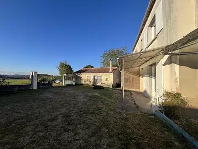 Villejoubert 16560 Achat / Vente maison 10 pièces t10 jardin