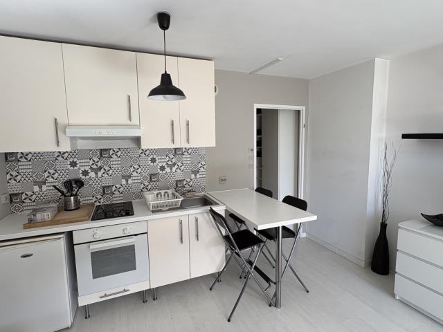 VILLEPINTE F2 MEUBLÉ AVEC BALCON ET PARKING GARE DU VERT GALANT EXCLUSIVITÉ LGI