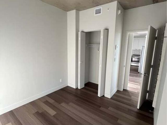 Villeray Condo 3 1/2 Neuf Animaux OK