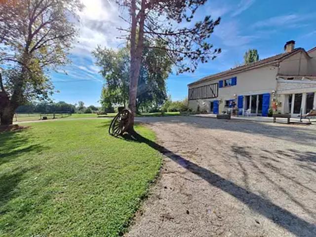 Villeréal 47210 Achat / Vente maison 12 pièces t12 piscine terrasse