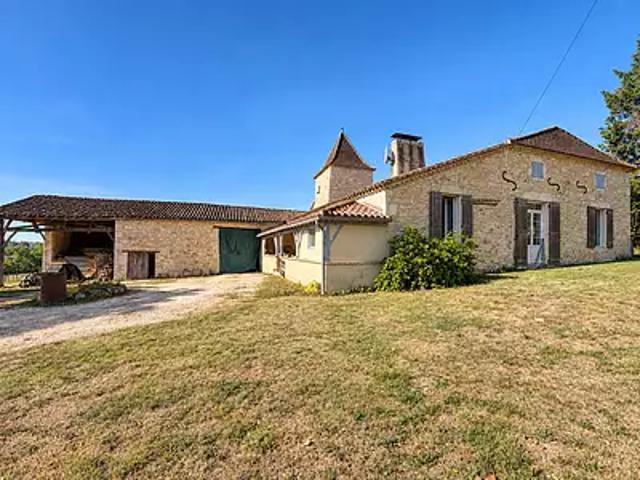 Villeréal 47210 Achat / Vente maison 5 pièces t5 au dernier étage