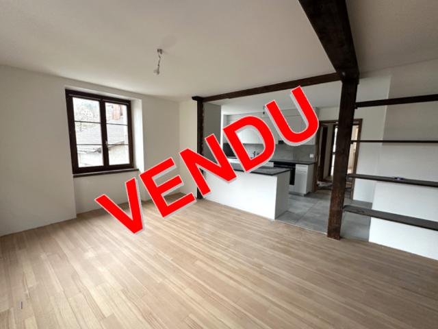 Villeret, appartement de 4.5 pièces entièrement rénovés