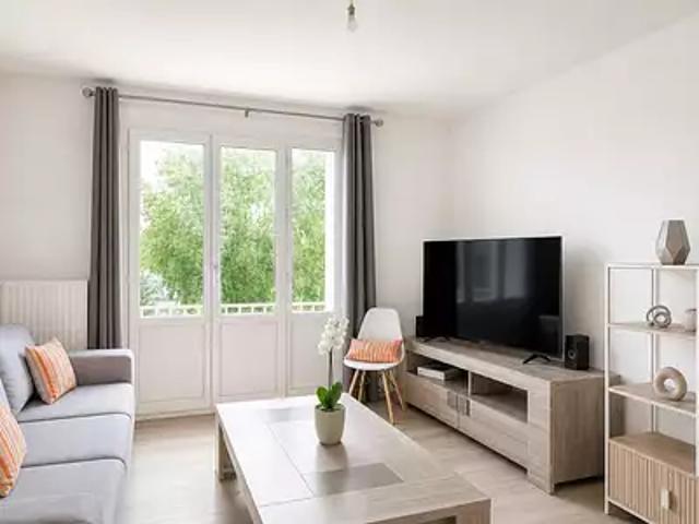 Villers Cotterêts 02600 Achat / Vente appartement 4 pièces t4 au dernier étage cave