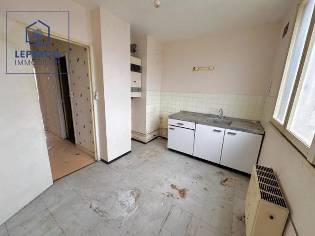 Appartement F2 à rénover