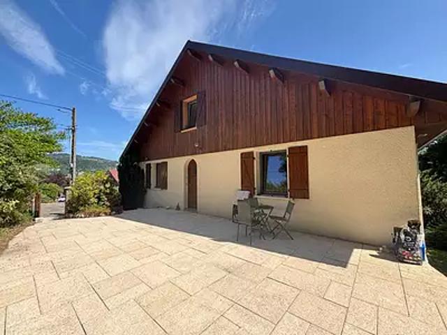 Villers le Lac 25130 Achat / Vente maison 5 pièces t5 au dernier étage jardin