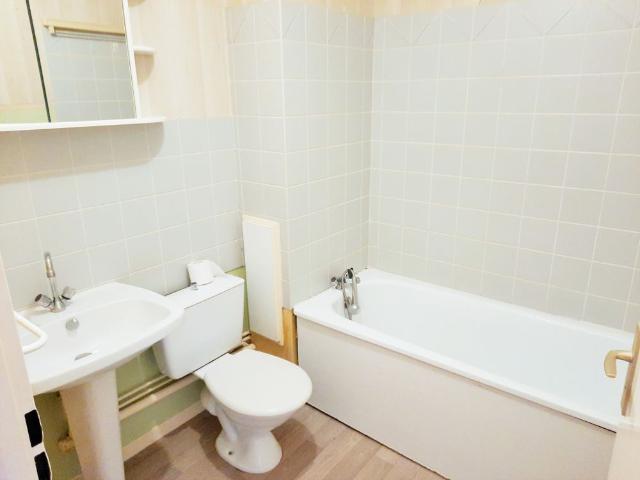 VILLERS LES NANCY – STUDIO 31m2 AVEC PARKING AERIEN
