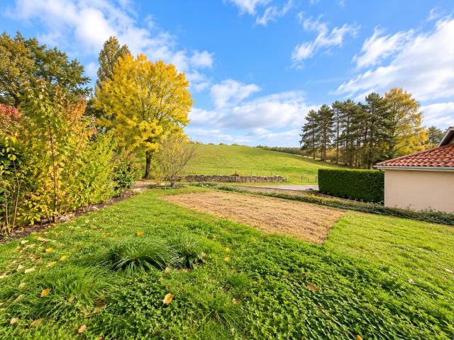 VILLERS LES NANCY: SUPERBE APPARTEMENT T2 AVEC JARDIN PRIVATIF DANS IMMEUBLE RÉCENT